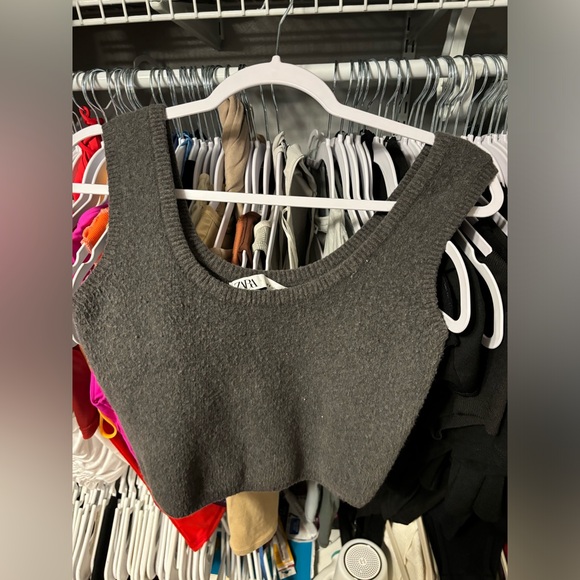 Going out tops, crop tops, tube tops and more. - Picture 4 of 13